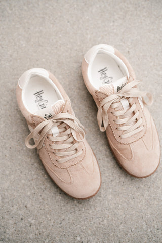 Evara Sneaker