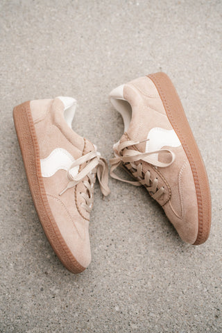 Evara Sneaker