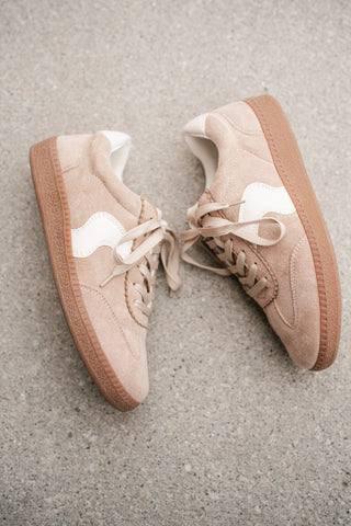 Evara Sneaker