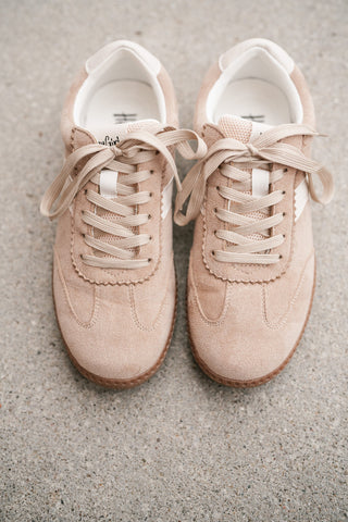 Evara Sneaker