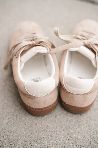 Evara Sneaker