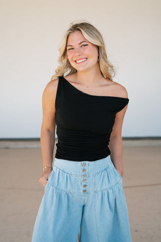 Belle Classic Off The Shoulder Knit Tank