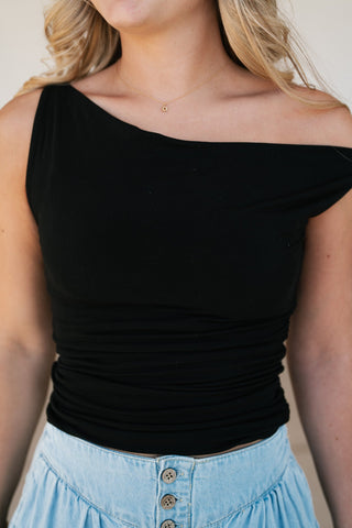 Belle Classic Off The Shoulder Knit Tank