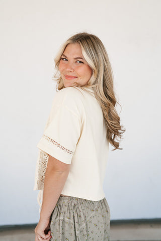 Daisy Field Button Up Top